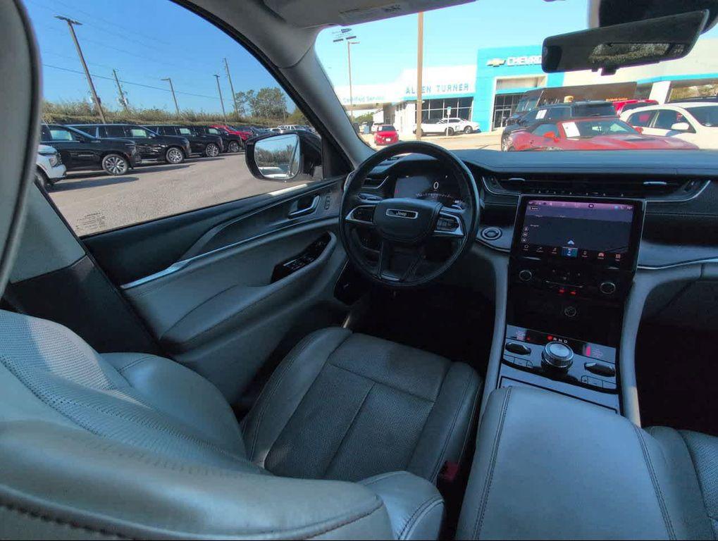 used 2021 Jeep Grand Cherokee L car, priced at $29,992