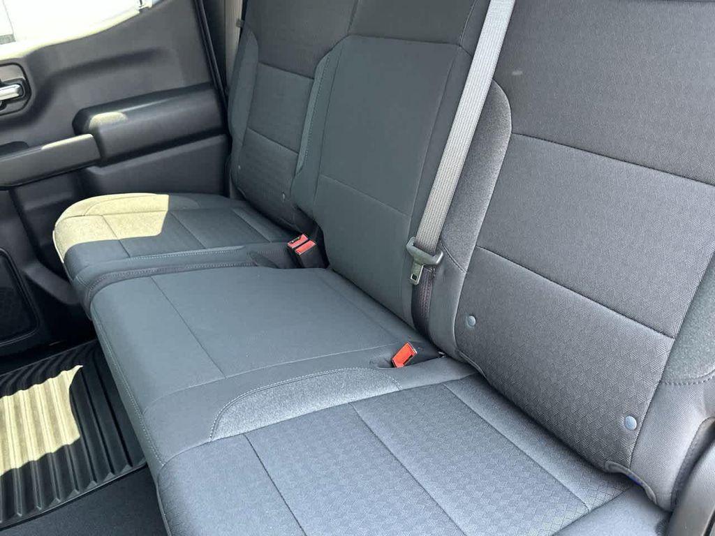 new 2025 Chevrolet Silverado 1500 car, priced at $46,734