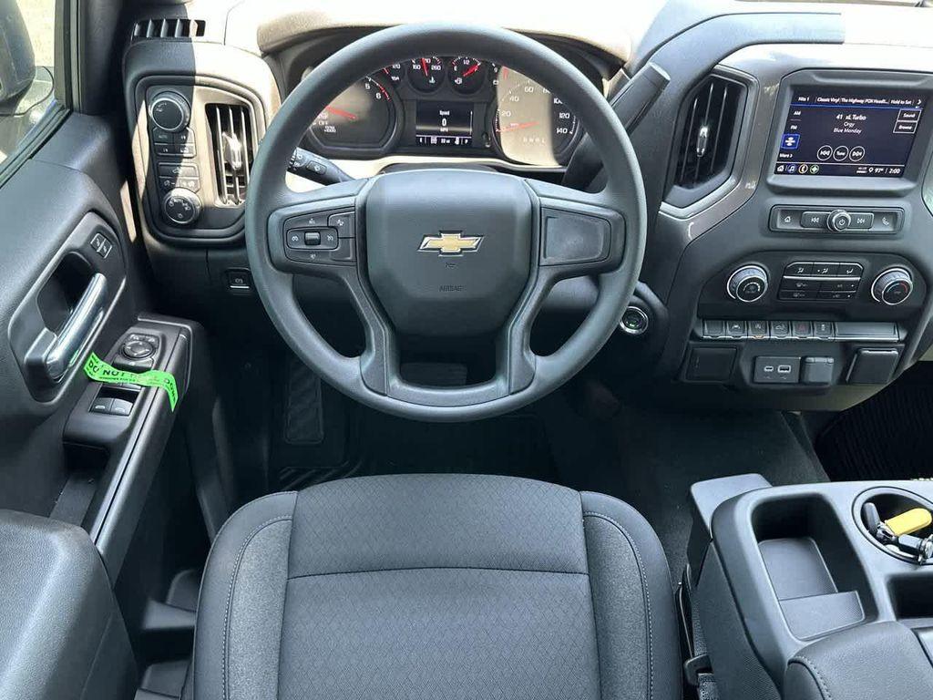 new 2025 Chevrolet Silverado 1500 car, priced at $46,734