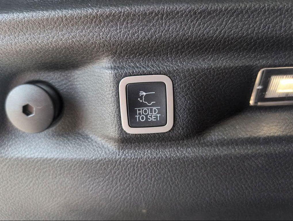 used 2022 Jeep Grand Cherokee L car, priced at $27,048
