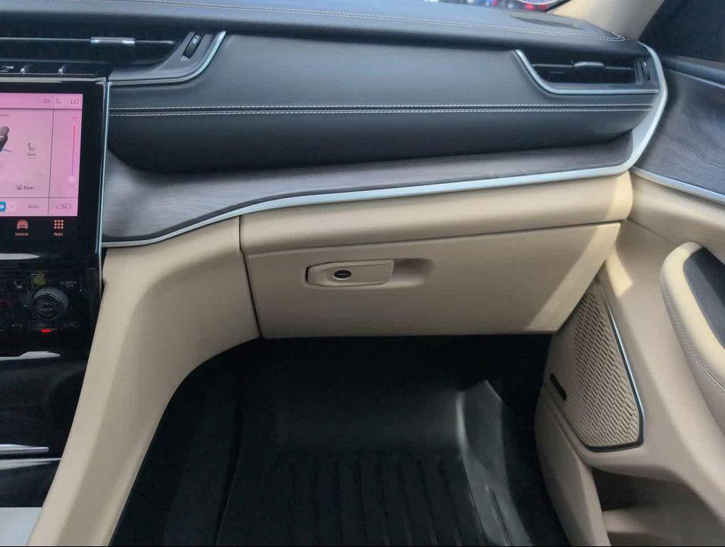 used 2022 Jeep Grand Cherokee L car, priced at $27,048