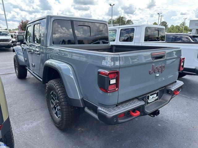 new 2025 Jeep Gladiator car, priced at $60,372