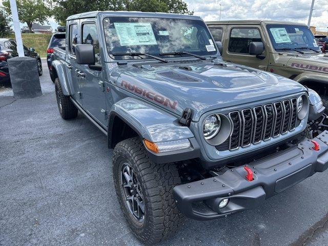 new 2025 Jeep Gladiator car, priced at $60,372