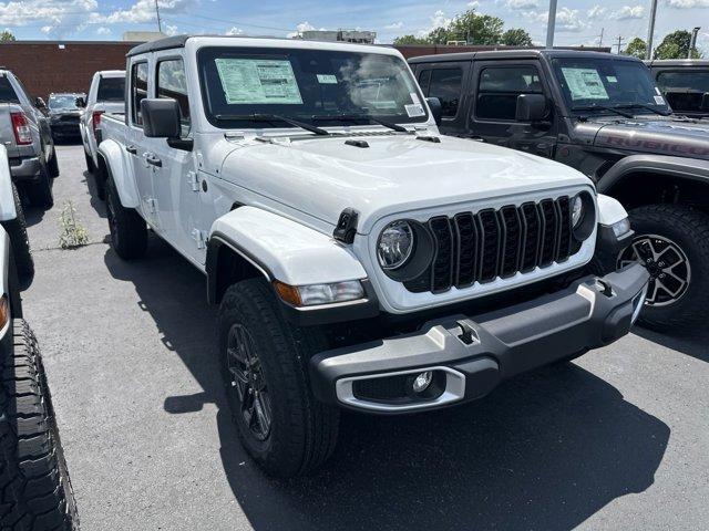 new 2024 Jeep Gladiator car, priced at $50,595