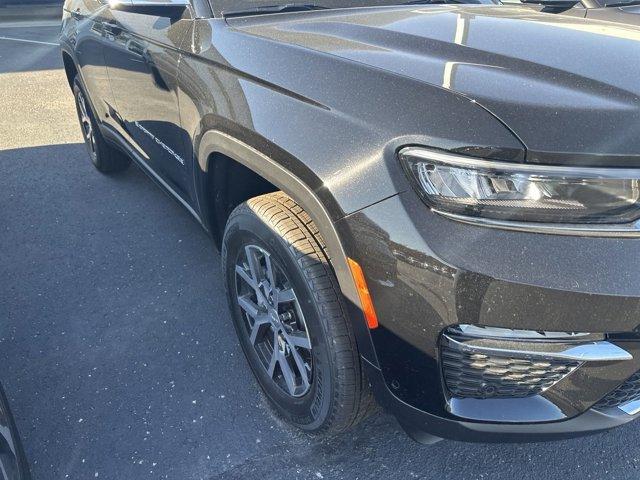 new 2025 Jeep Grand Cherokee car, priced at $51,235