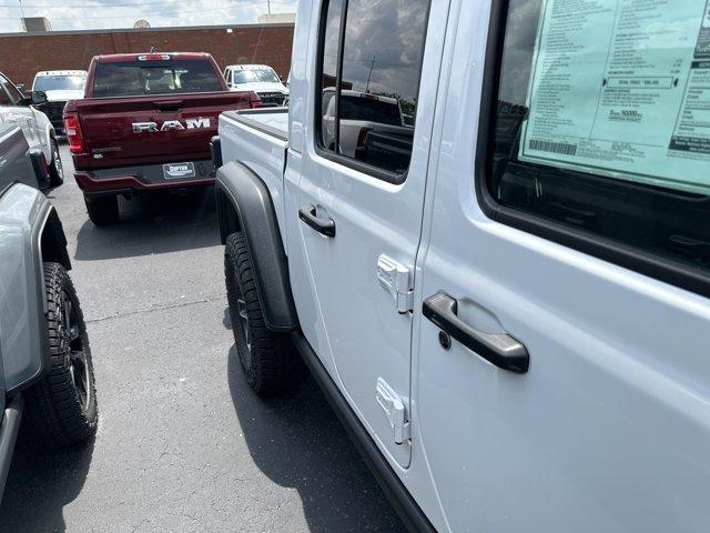 new 2025 Jeep Gladiator car, priced at $56,455