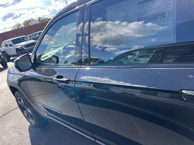 new 2025 Jeep Grand Cherokee L car, priced at $55,678