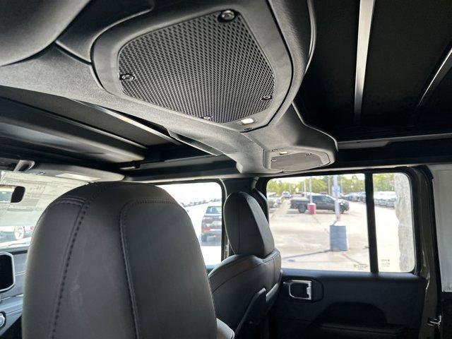 new 2025 Jeep Wrangler car, priced at $104,580