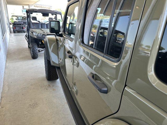 new 2025 Jeep Wrangler car, priced at $104,580