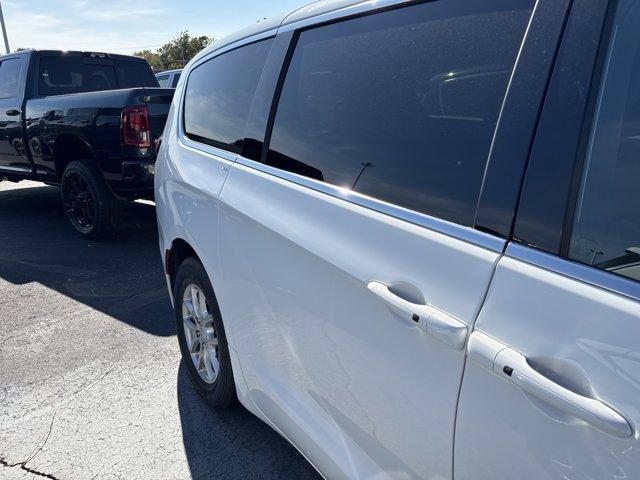 new 2026 Chrysler Pacifica car, priced at $42,935