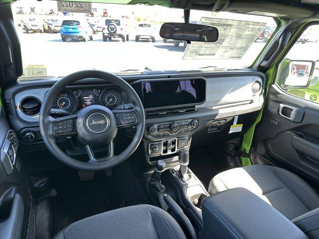 new 2025 Jeep Gladiator car, priced at $43,040