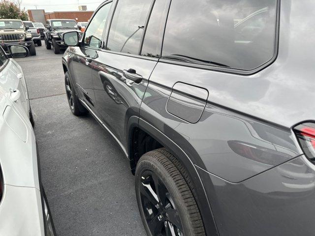 new 2025 Jeep Grand Cherokee L car, priced at $48,286