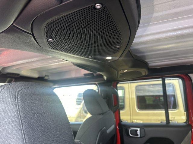 new 2025 Jeep Gladiator car, priced at $55,305