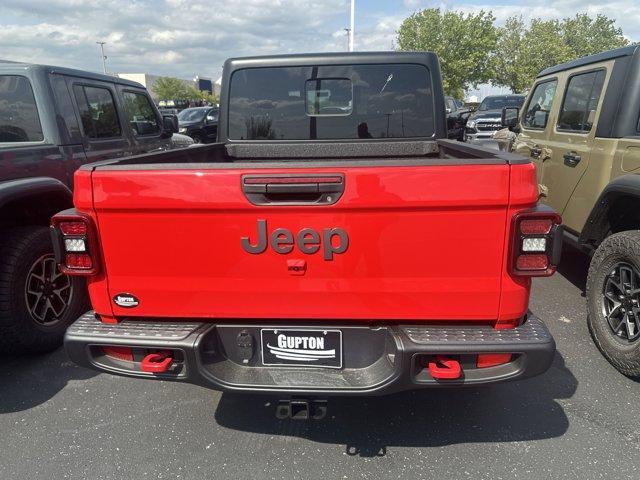 new 2025 Jeep Gladiator car, priced at $55,305