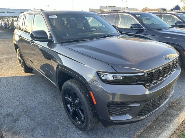 new 2025 Jeep Grand Cherokee car, priced at $46,675