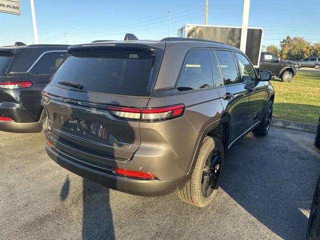 new 2025 Jeep Grand Cherokee car, priced at $46,675