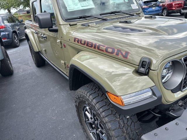 new 2025 Jeep Gladiator car, priced at $60,372