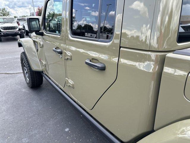 new 2025 Jeep Gladiator car, priced at $60,372