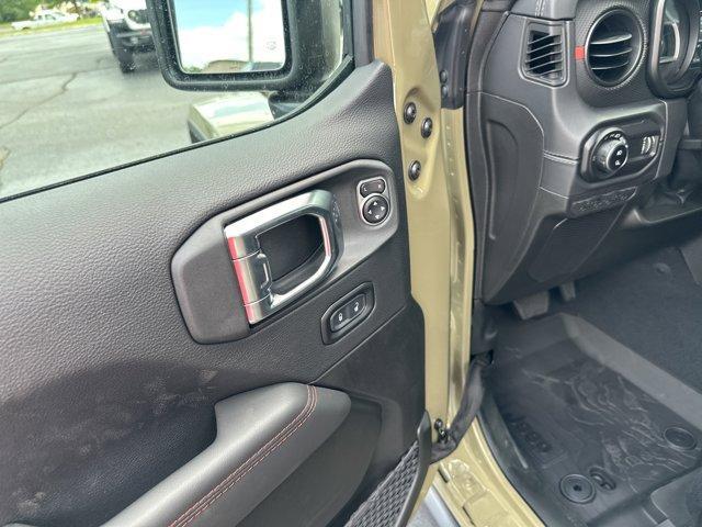 new 2025 Jeep Gladiator car, priced at $60,372