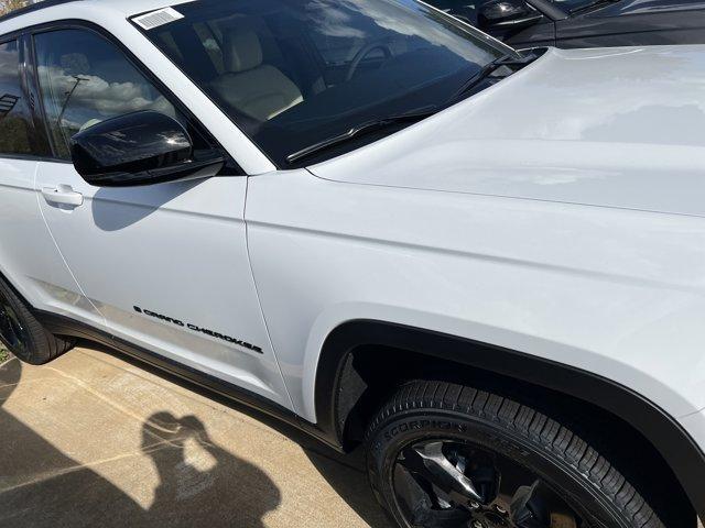 new 2025 Jeep Grand Cherokee car, priced at $47,574