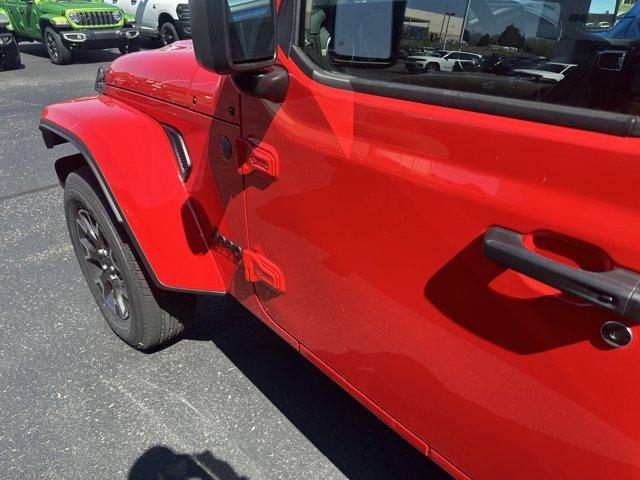 new 2025 Jeep Gladiator car, priced at $50,407