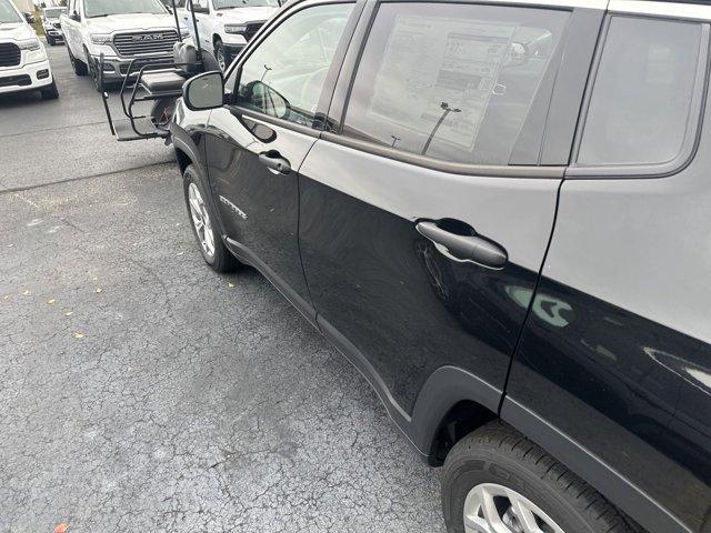 new 2025 Jeep Compass car, priced at $27,590