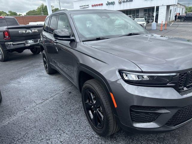 used 2022 Jeep Grand Cherokee car, priced at $35,995