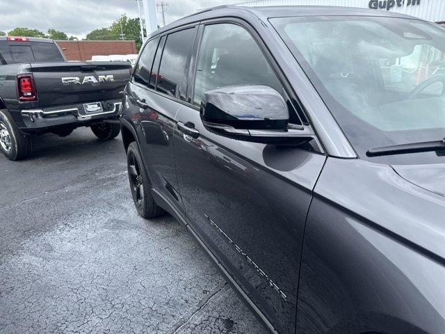 used 2022 Jeep Grand Cherokee car, priced at $35,995