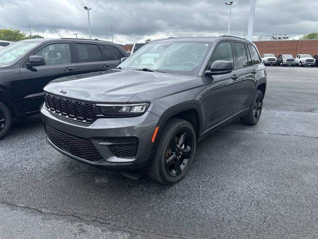 used 2022 Jeep Grand Cherokee car, priced at $35,995