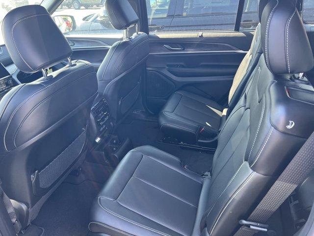 new 2025 Jeep Grand Cherokee L car, priced at $55,678