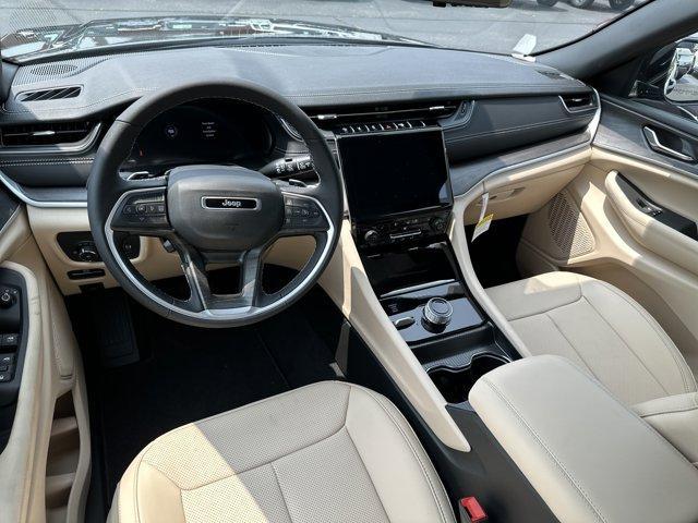 new 2025 Jeep Grand Cherokee car, priced at $55,355