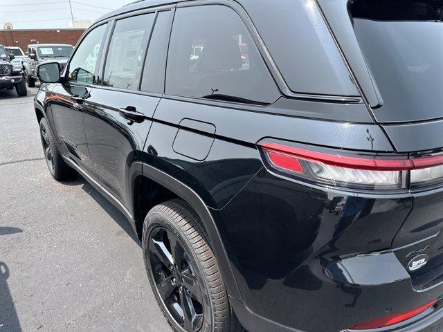 new 2025 Jeep Grand Cherokee car, priced at $55,355