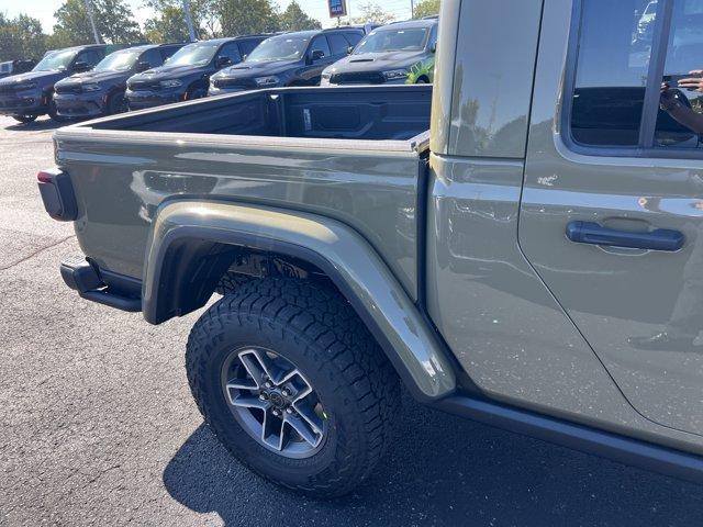 new 2025 Jeep Gladiator car, priced at $62,020