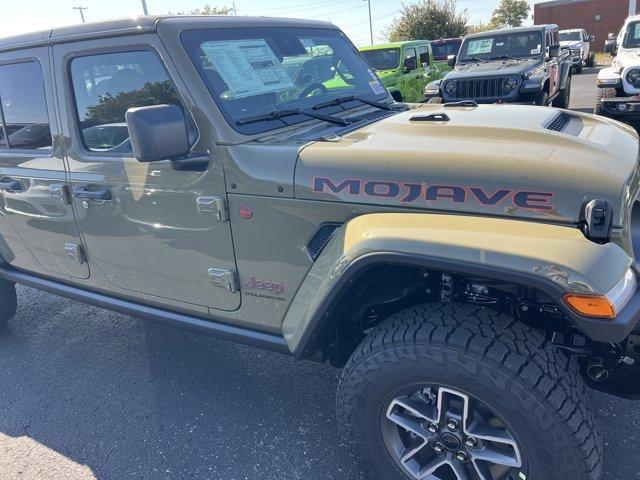 new 2025 Jeep Gladiator car, priced at $62,020