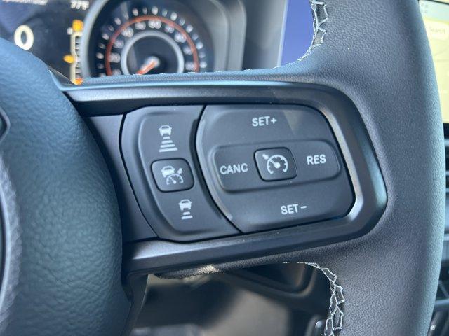 new 2025 Jeep Gladiator car, priced at $62,020