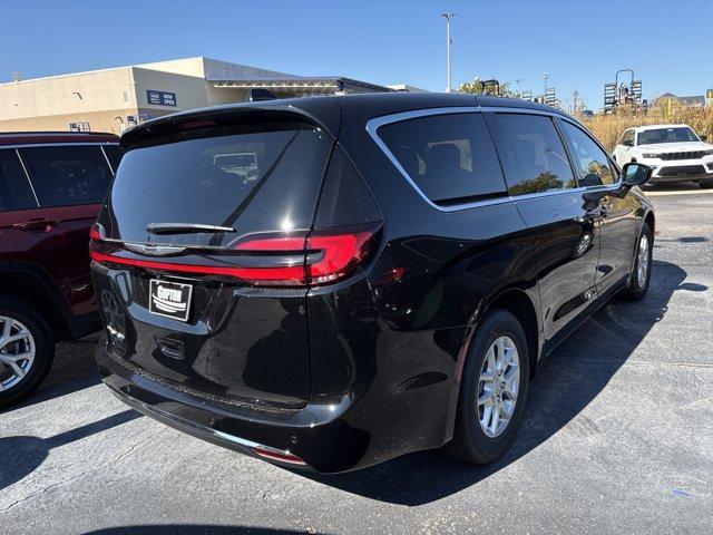 new 2026 Chrysler Pacifica car, priced at $42,935