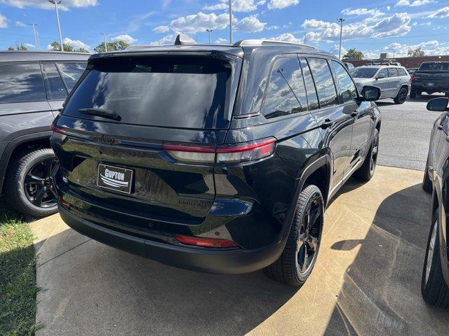 new 2025 Jeep Grand Cherokee car, priced at $48,092