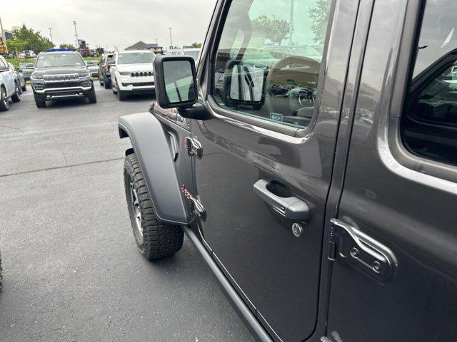 new 2024 Jeep Gladiator car, priced at $56,550