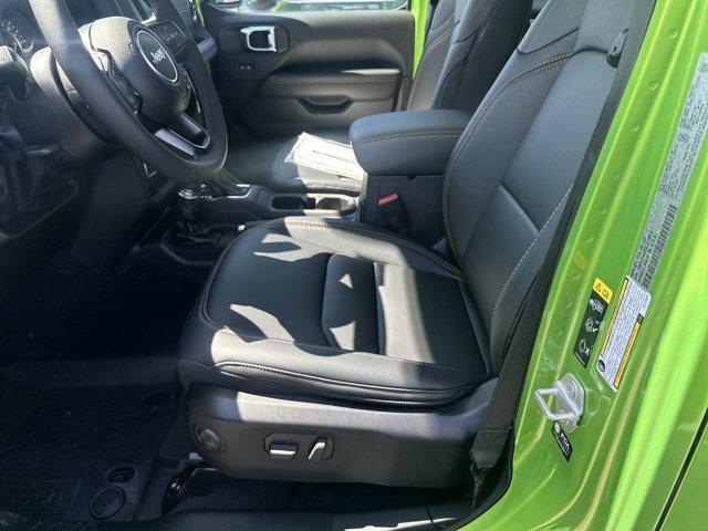 new 2025 Jeep Gladiator car, priced at $50,945