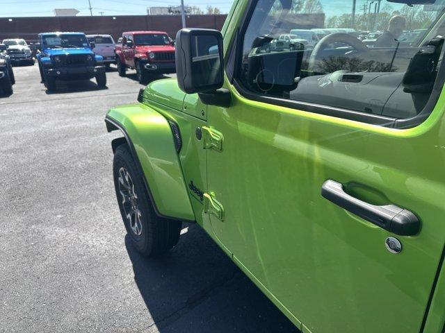 new 2025 Jeep Gladiator car, priced at $50,945