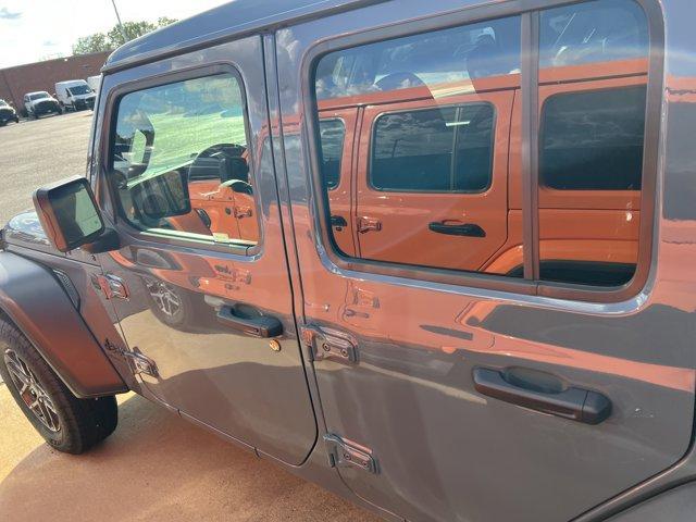 new 2025 Jeep Wrangler car, priced at $50,457