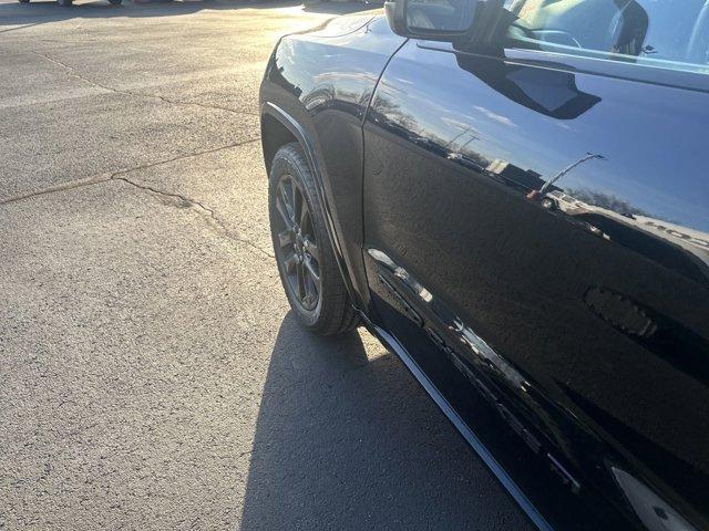 used 2022 Jeep Grand Cherokee WK car, priced at $25,608