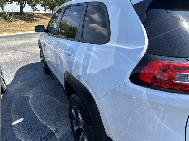 used 2018 Jeep Cherokee car, priced at $14,995