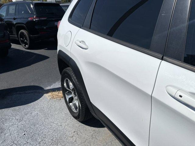 used 2018 Jeep Cherokee car, priced at $14,995