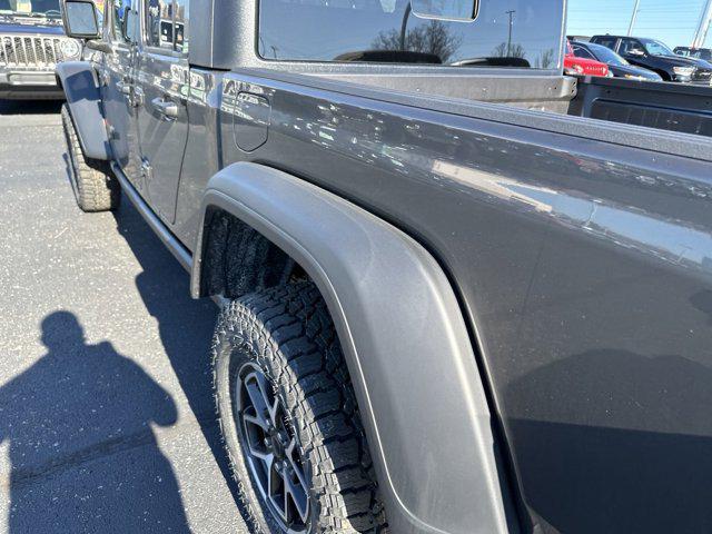 new 2024 Jeep Gladiator car, priced at $59,090