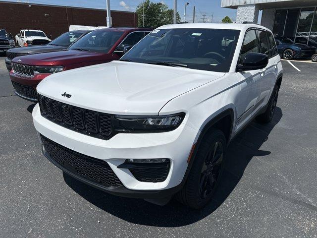 new 2025 Jeep Grand Cherokee car, priced at $54,445