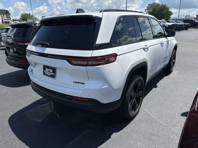 new 2025 Jeep Grand Cherokee car, priced at $54,445