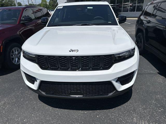 new 2025 Jeep Grand Cherokee car, priced at $54,445