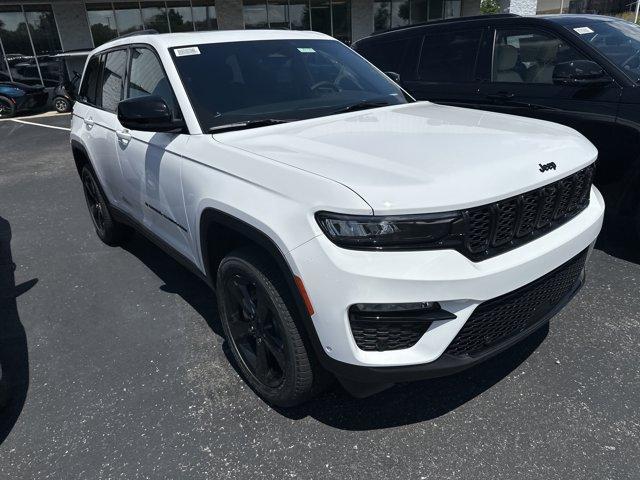new 2025 Jeep Grand Cherokee car, priced at $54,445