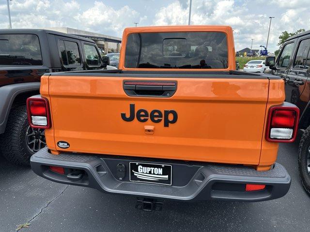 new 2025 Jeep Gladiator car, priced at $52,177